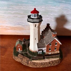 Port Sanilac Lighthouse Figurine - Harbour Lights Society Exclusive
